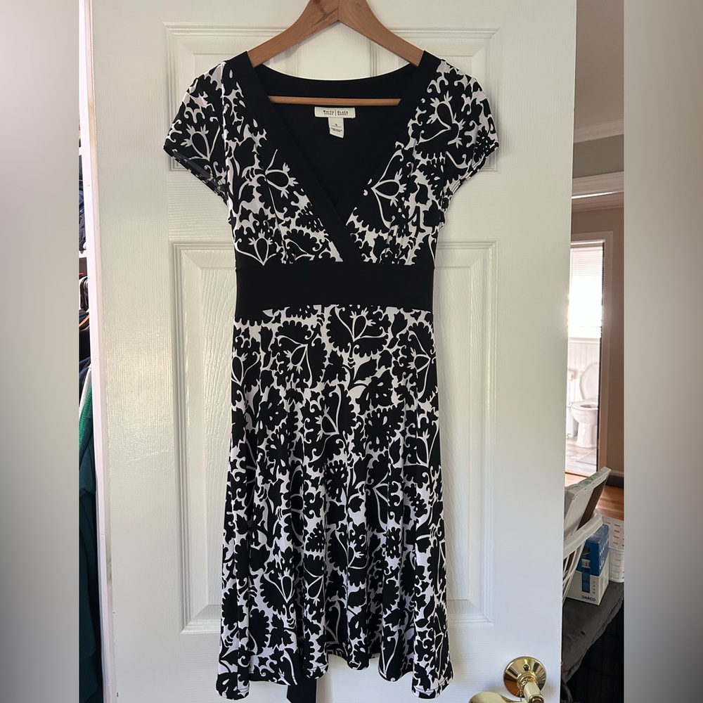 White House Black Market Monochrome Floral Midi Dress